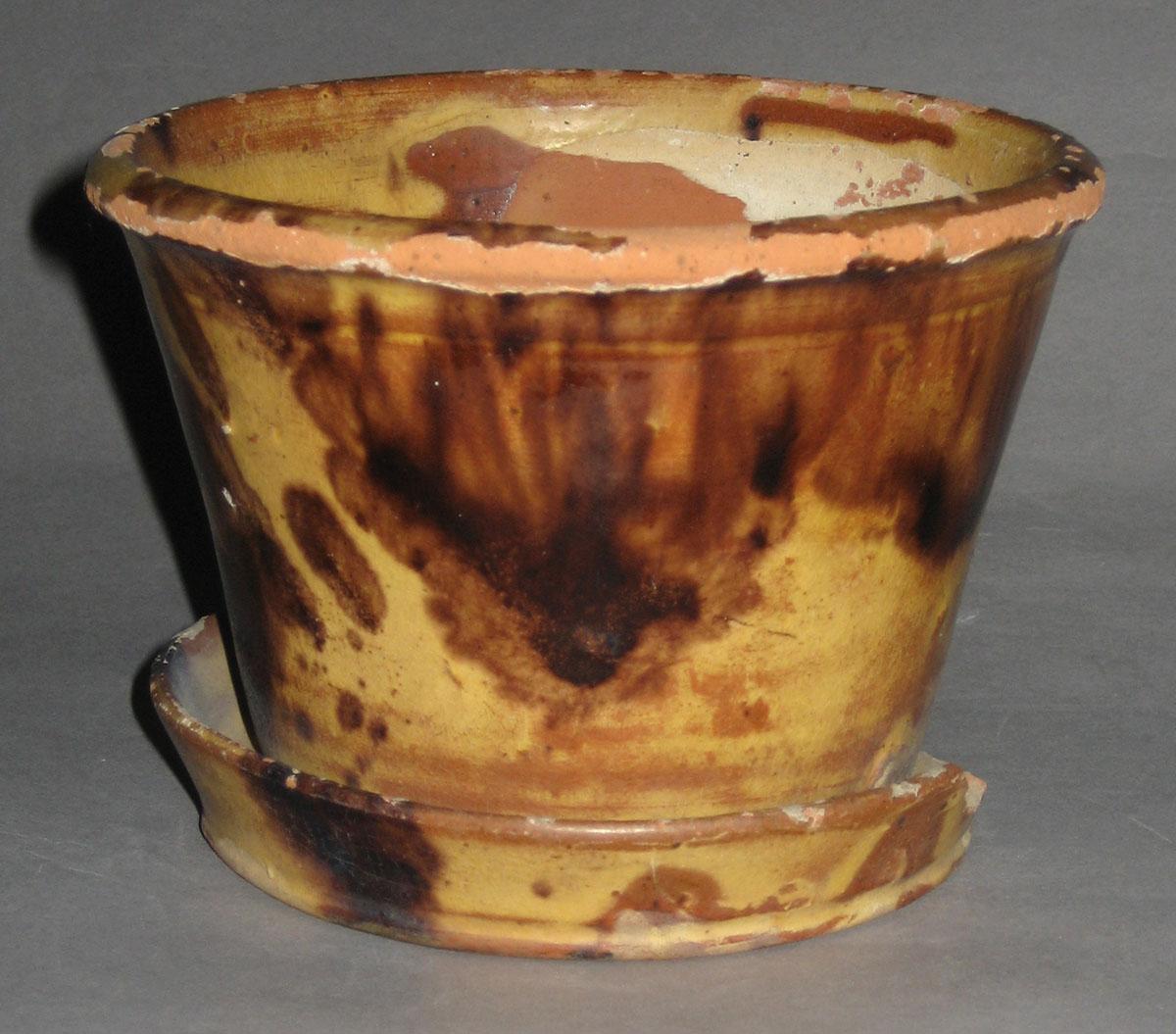 1969.0393.001 Flowerpot