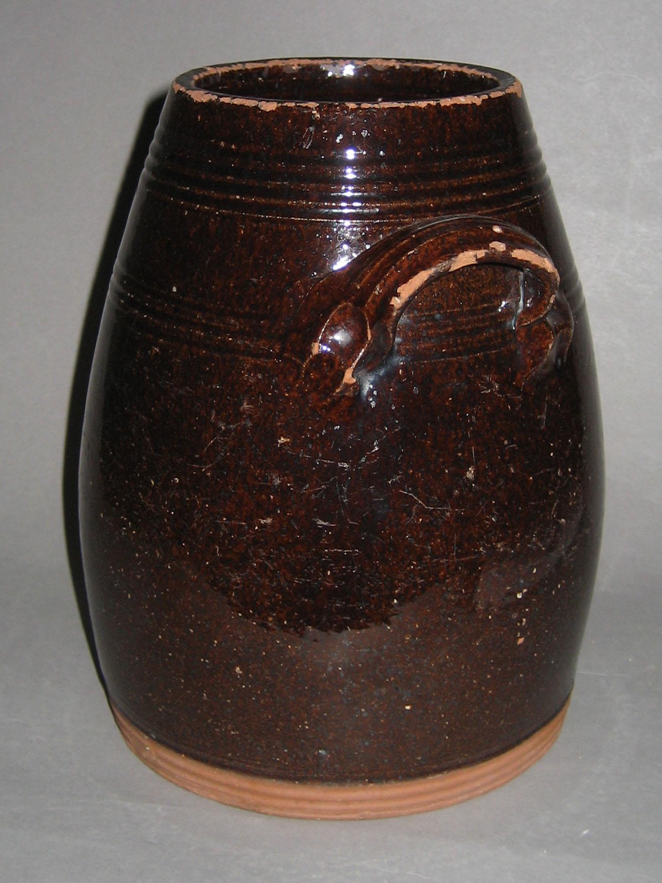 1969.0397.002 (side) Jar