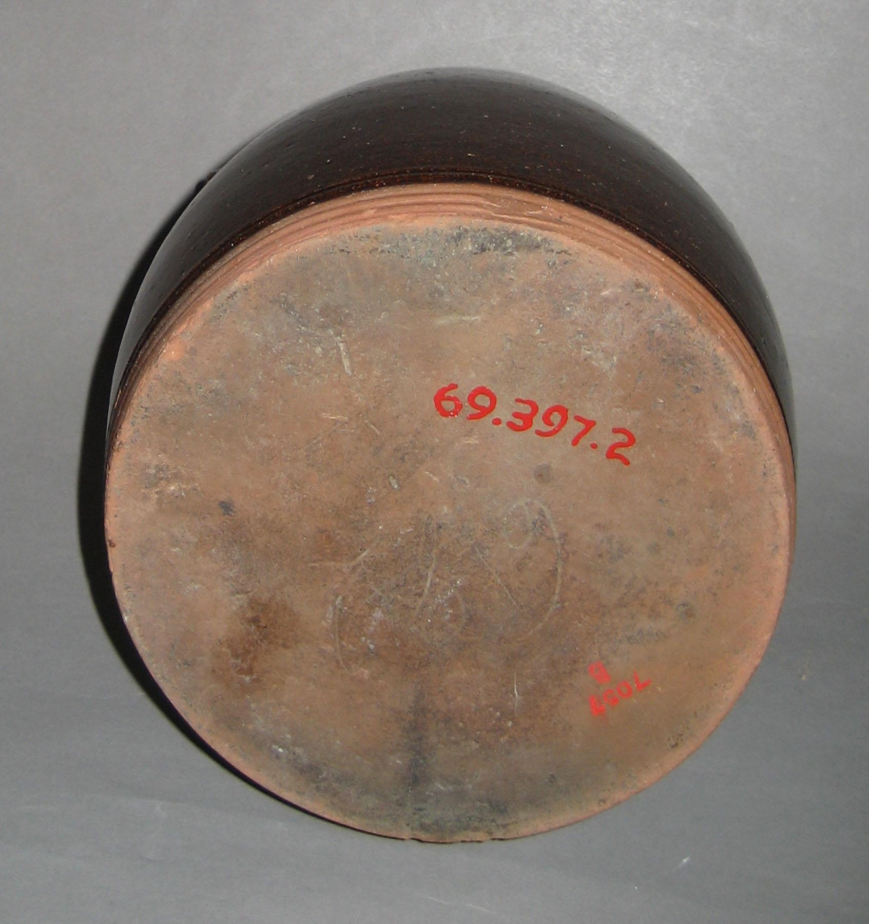 1969.0397.002 (bottom) Jar