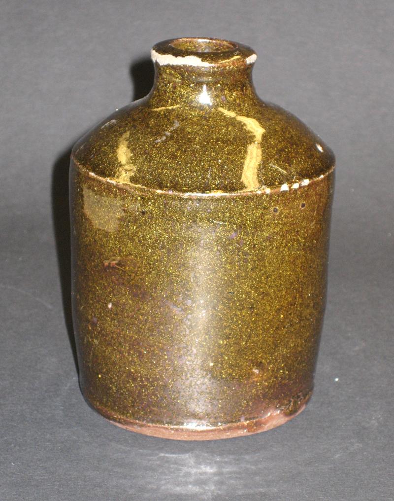 1969.0401 Bottle