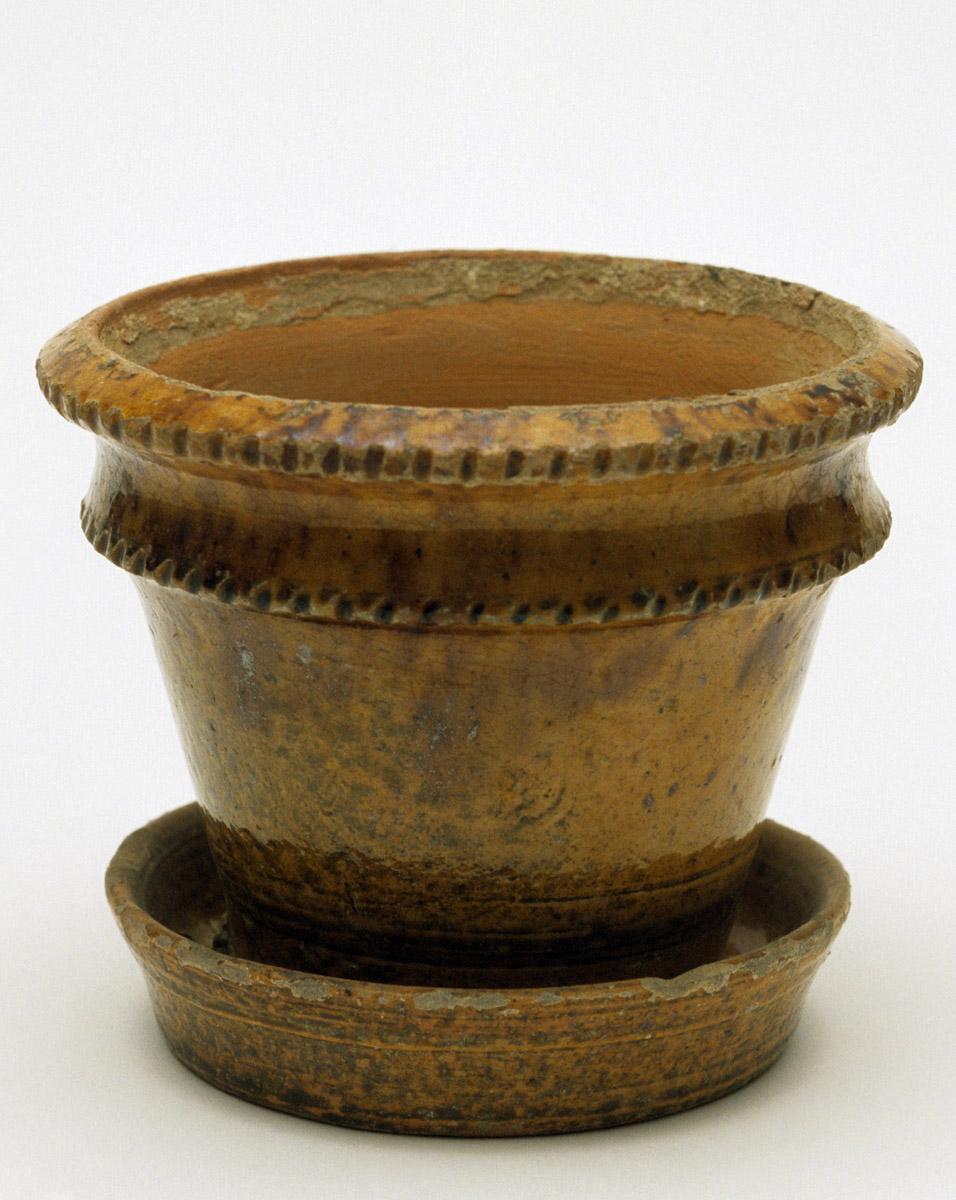 1969.0402.001 Flowerpot