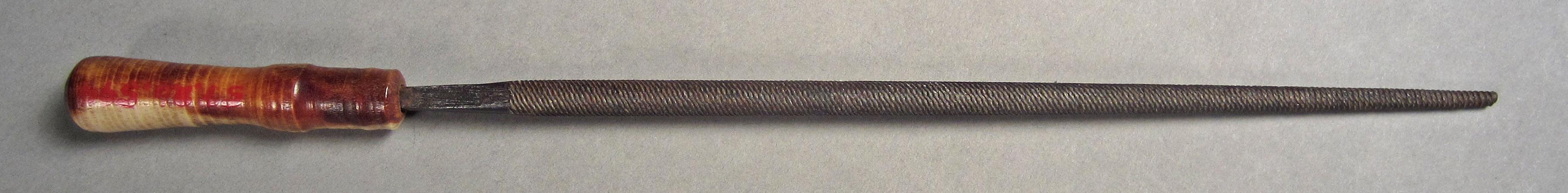 1957.0026.594, Round file, overall