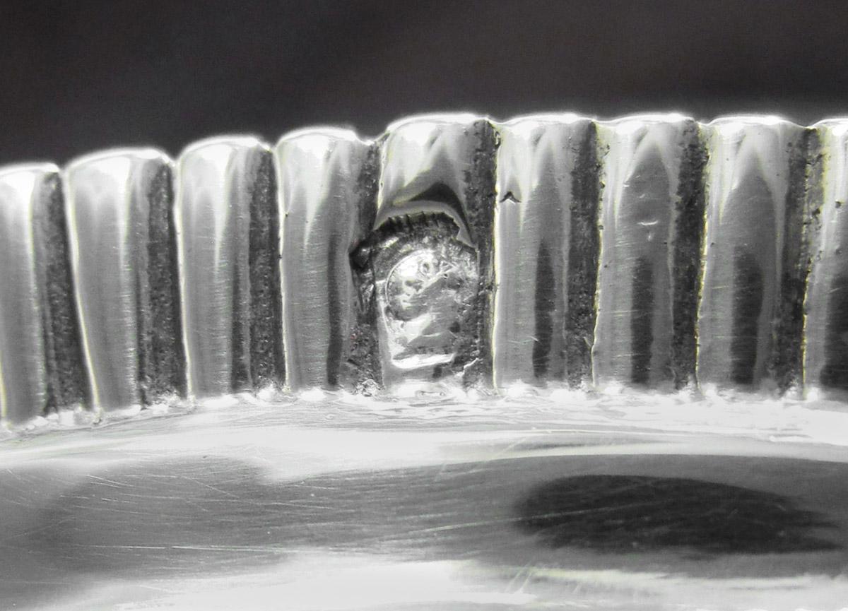 1969.0458 A Snuff box, mark 2