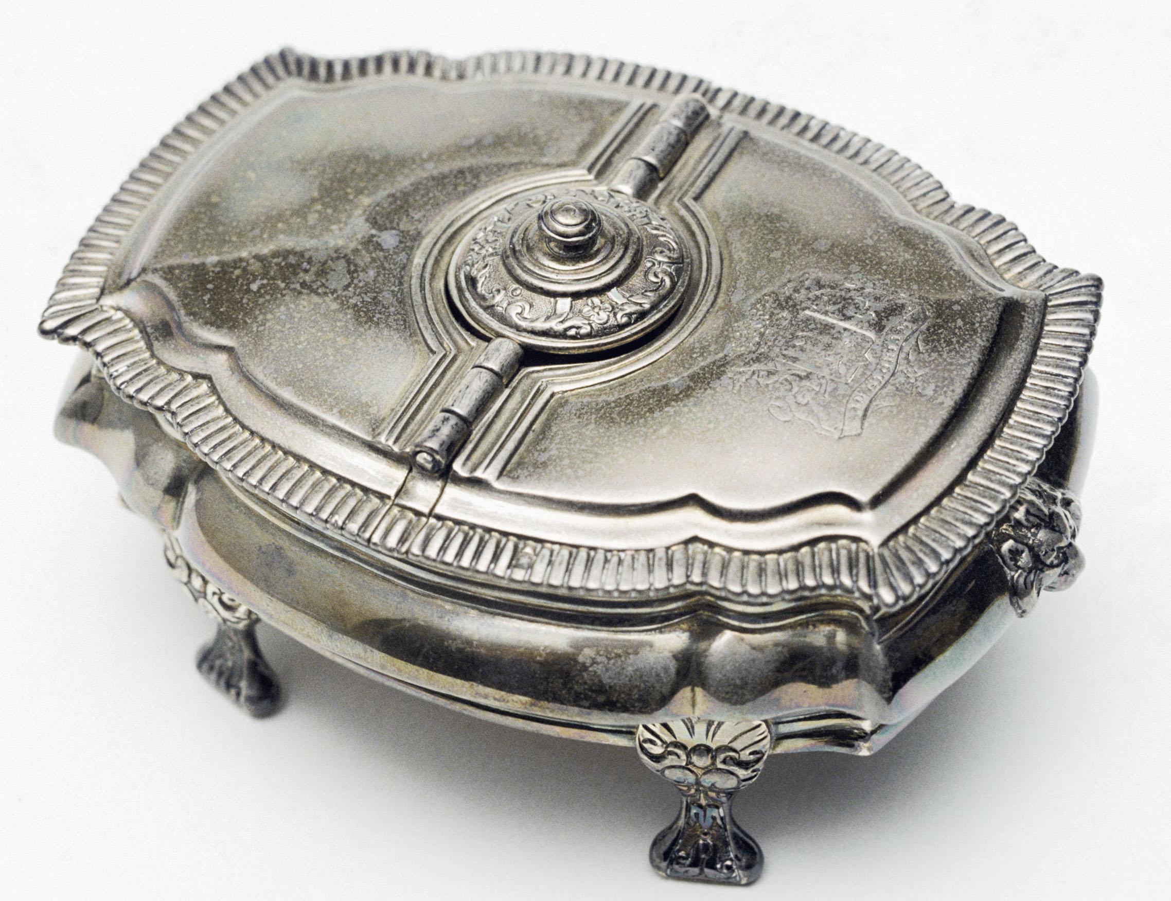 1969.0459 A, B Snuff Box, view 1
