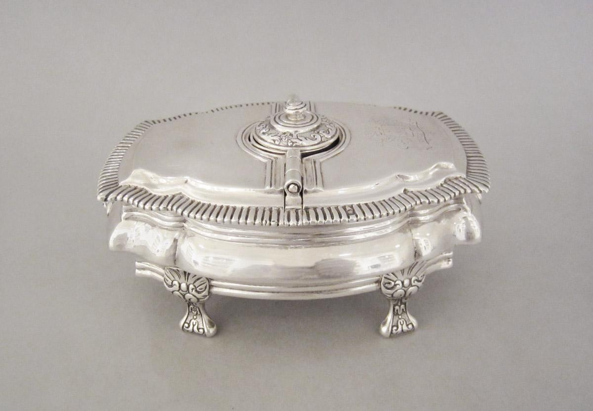 1969.0459 A, B Snuff box, view 2