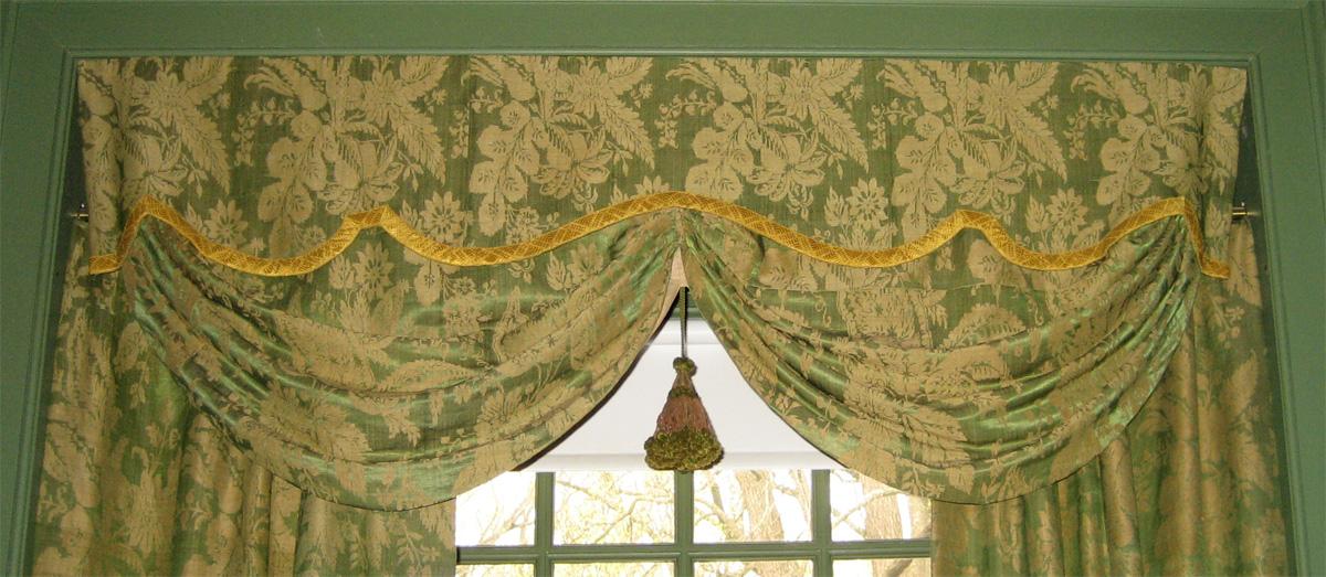 1969.0504.002 C Valance