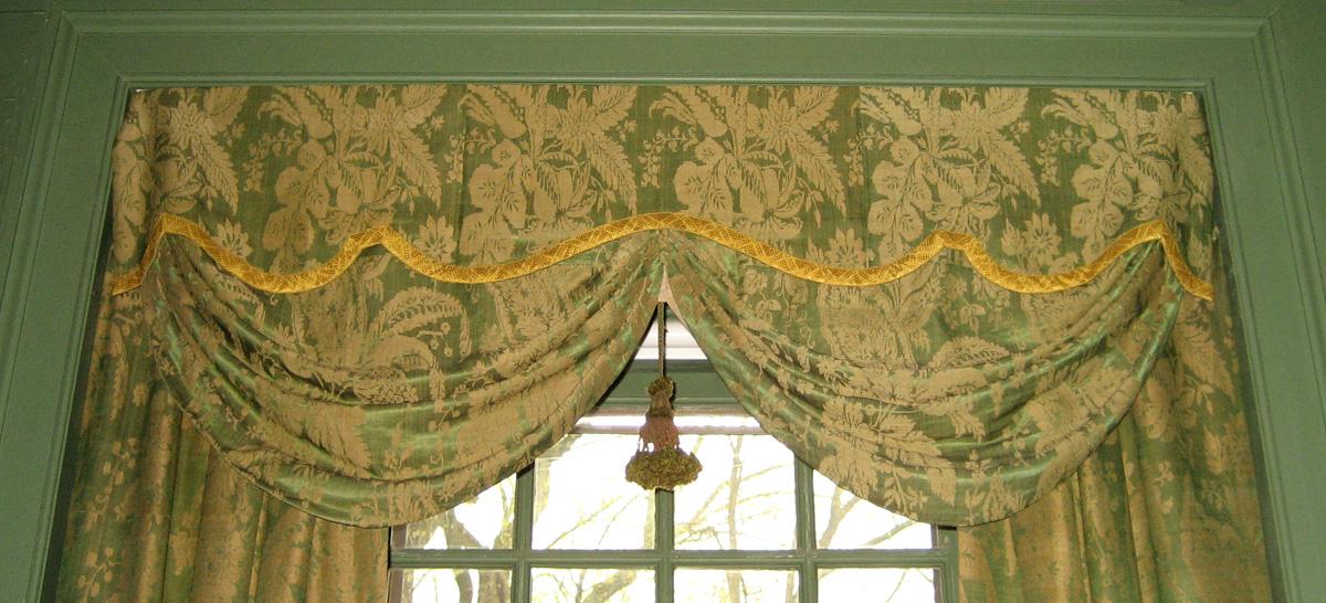 1969.0504.006 C Valance