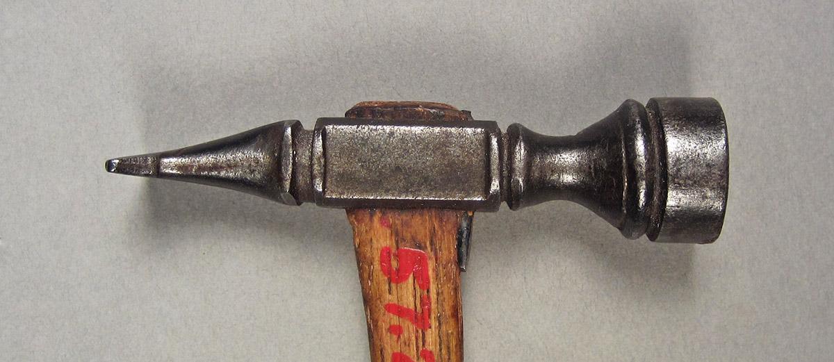 1957.0026.611, Hammer, head side 2