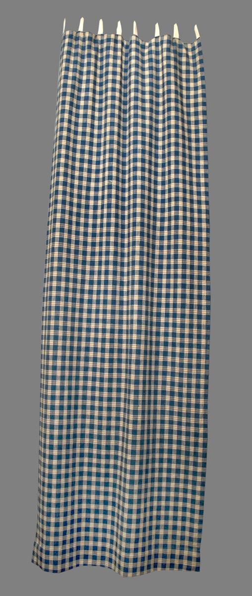 1969.0506.001 B Window Hanging, Side Curtain