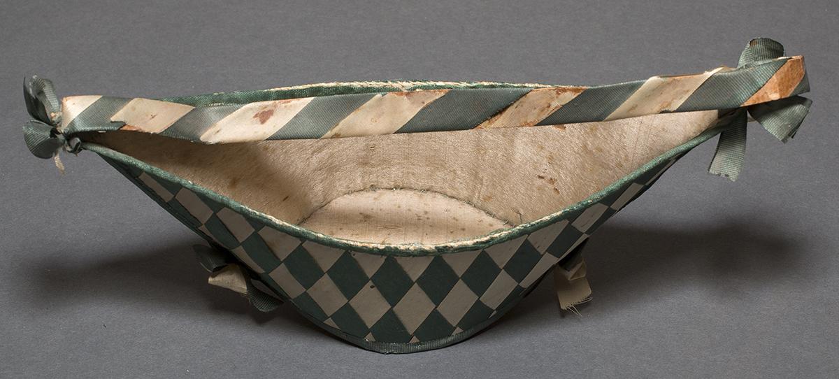 1969.0514.002 Basket, Top