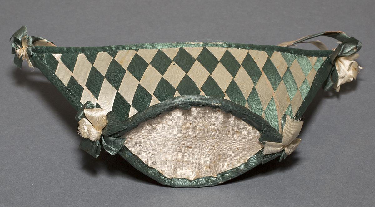 1969.0514.002 Basket, Bottom