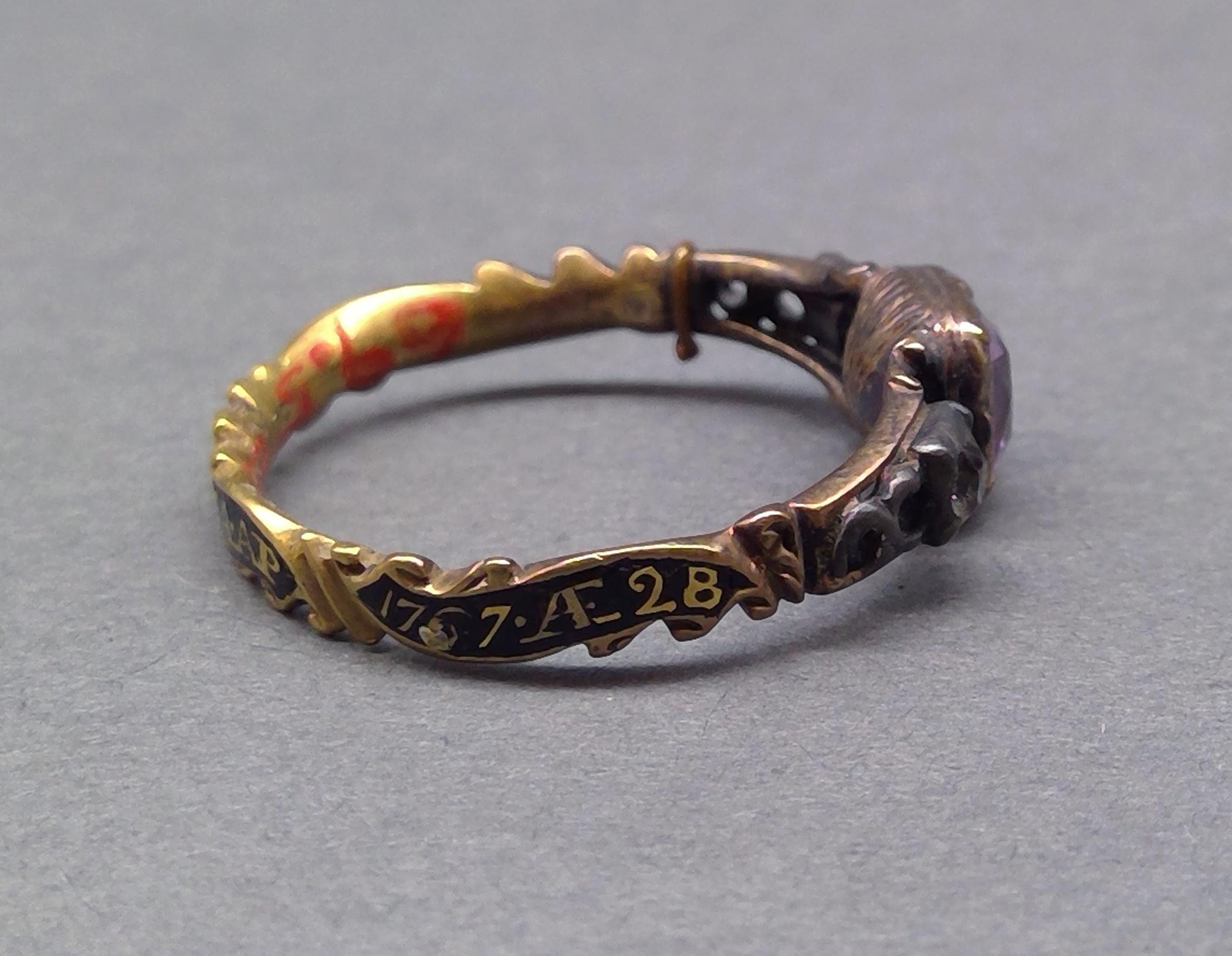 1969.0527 Ring (finger), Mourning ring, view6