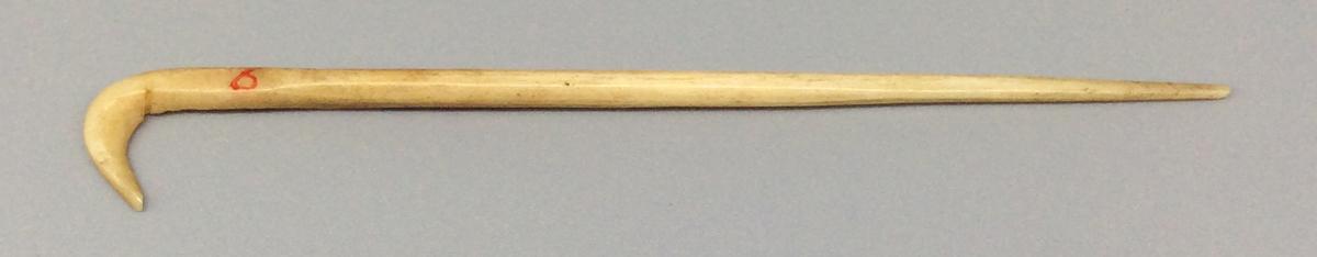 1969.0533.001 Jackstraw hook, view 1