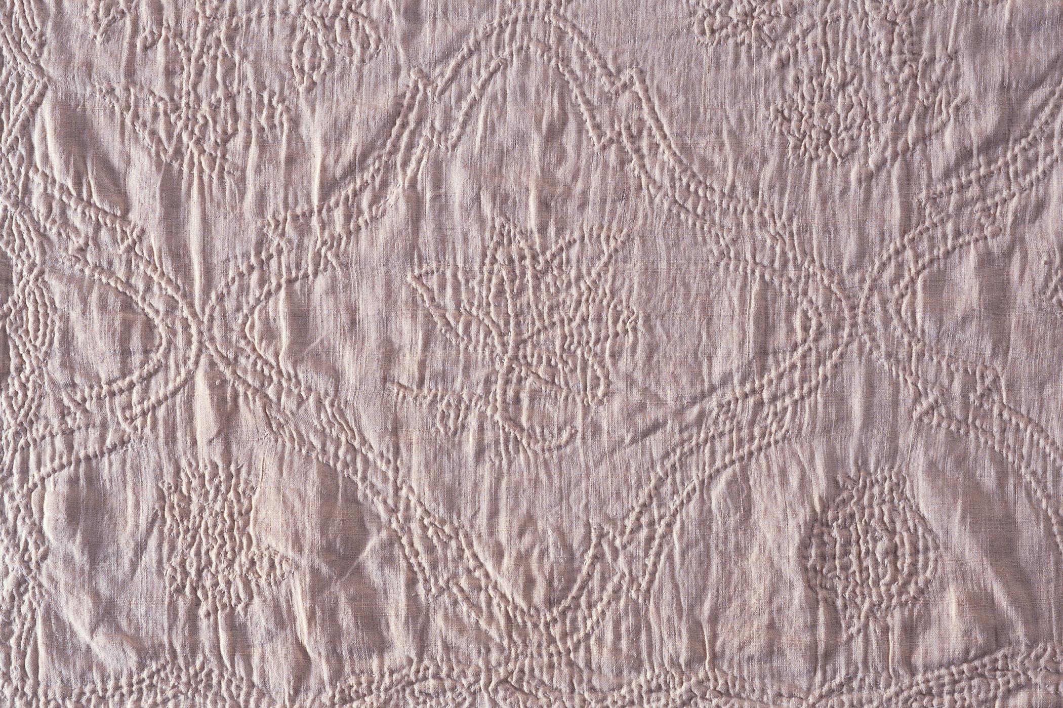 1969.0553 Wholecloth Quilt (Detail 1)
