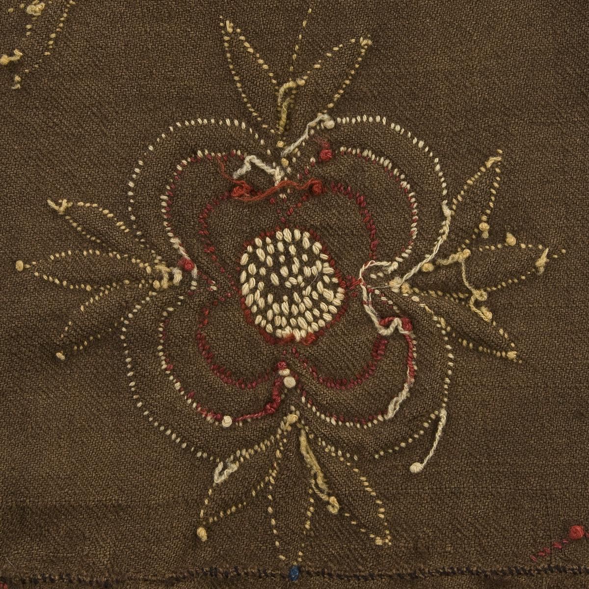 1969.0554 Bedcover, Bedspread (detail 1)