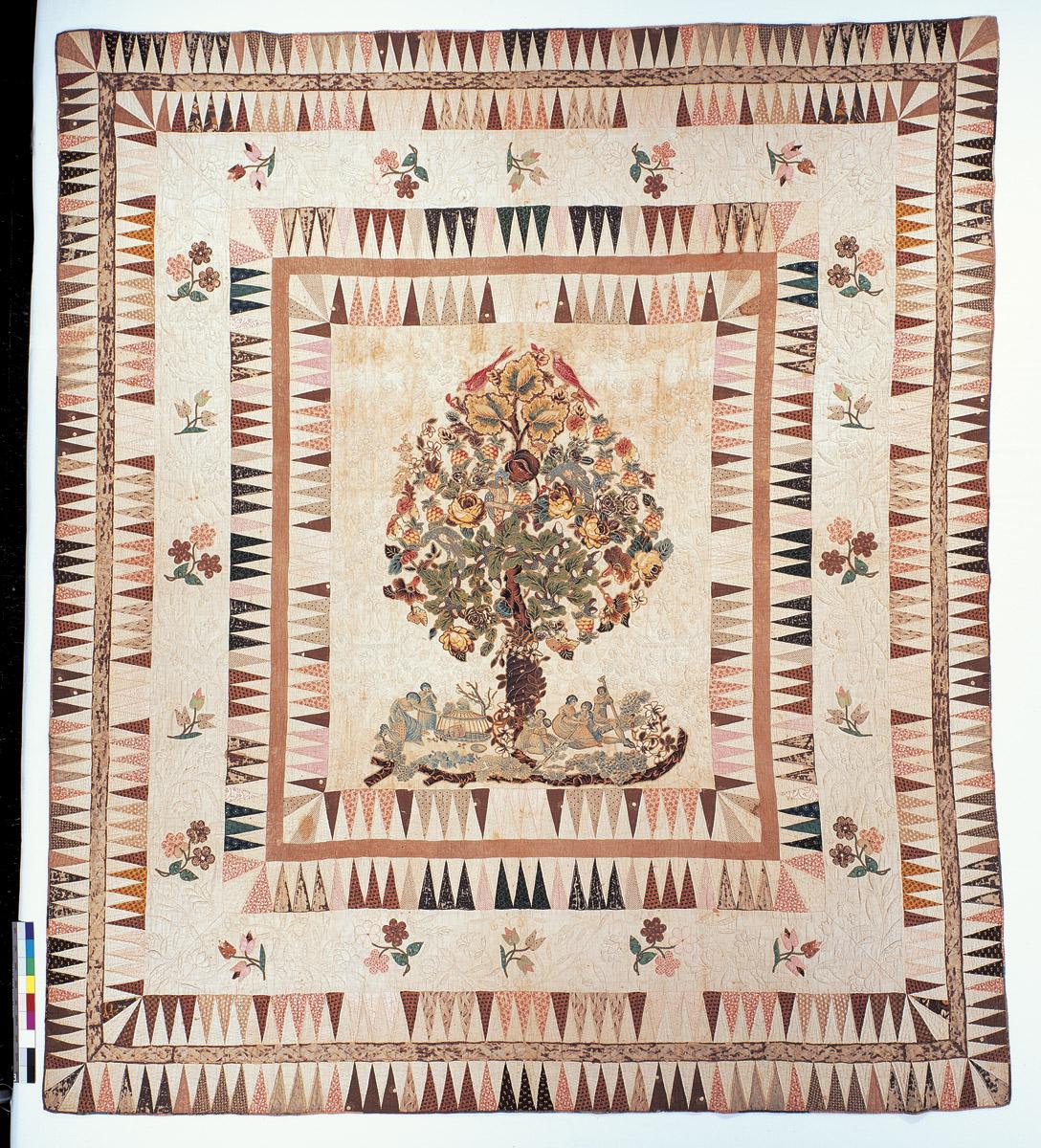 1969.0570 Quilt, Applique medallion quilt, pieced, view 3