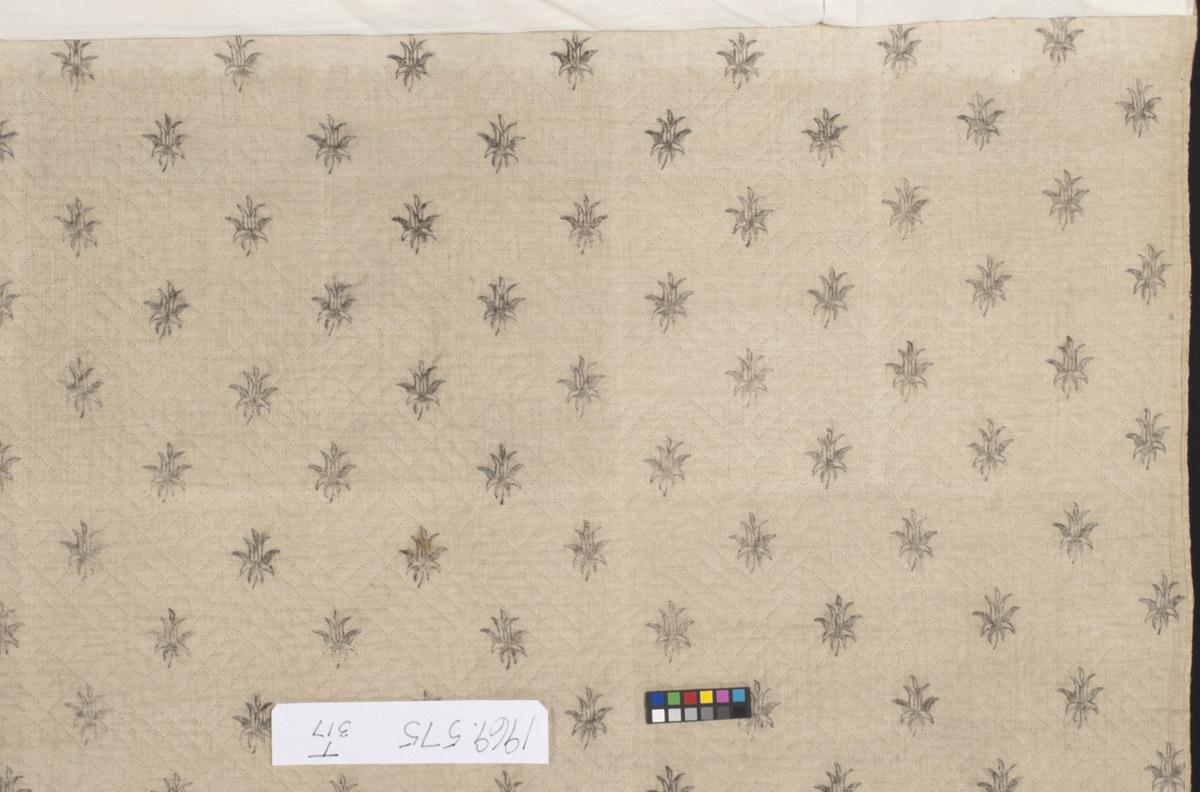 1969.0575 Quilt, reverse, detail 1