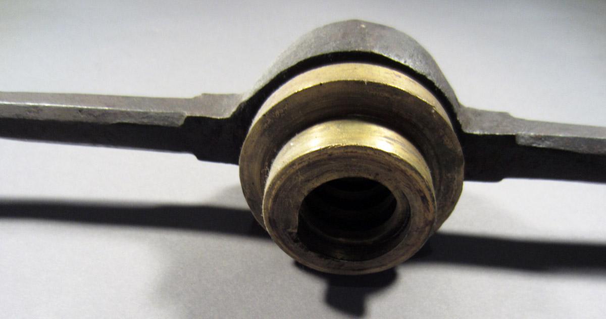 1957.0026.630 Wrench, Threading view 1