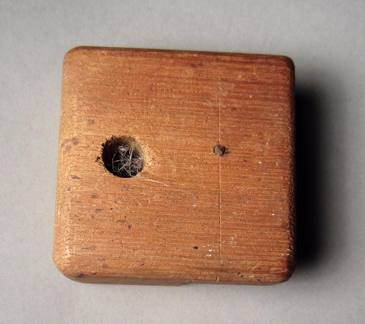 1957.0026.643 Gauge, View 3