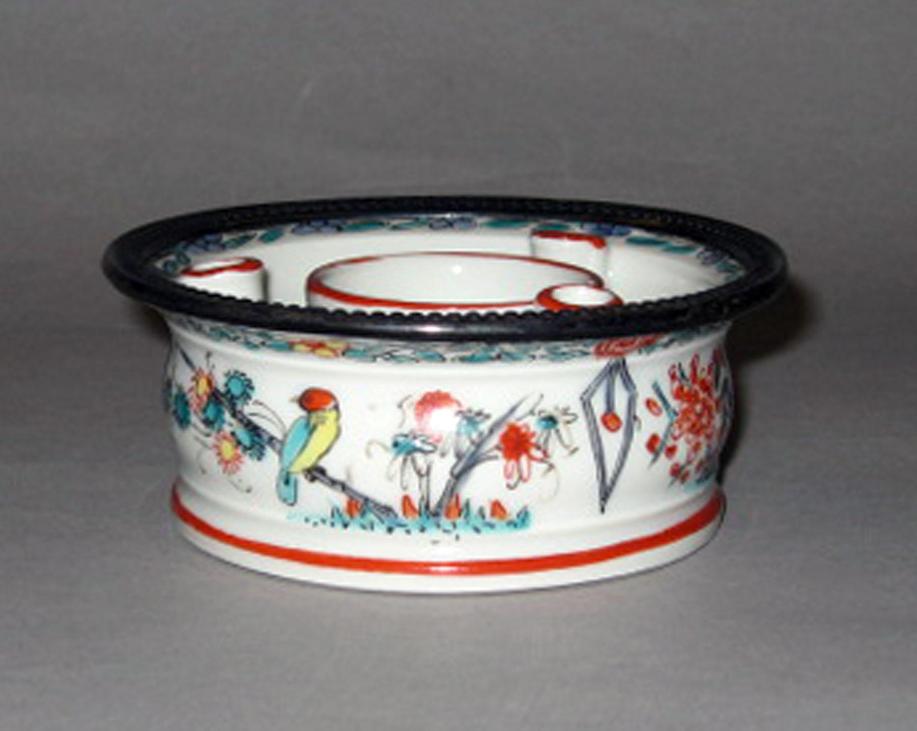 1969.0708 French porcelain inkwell