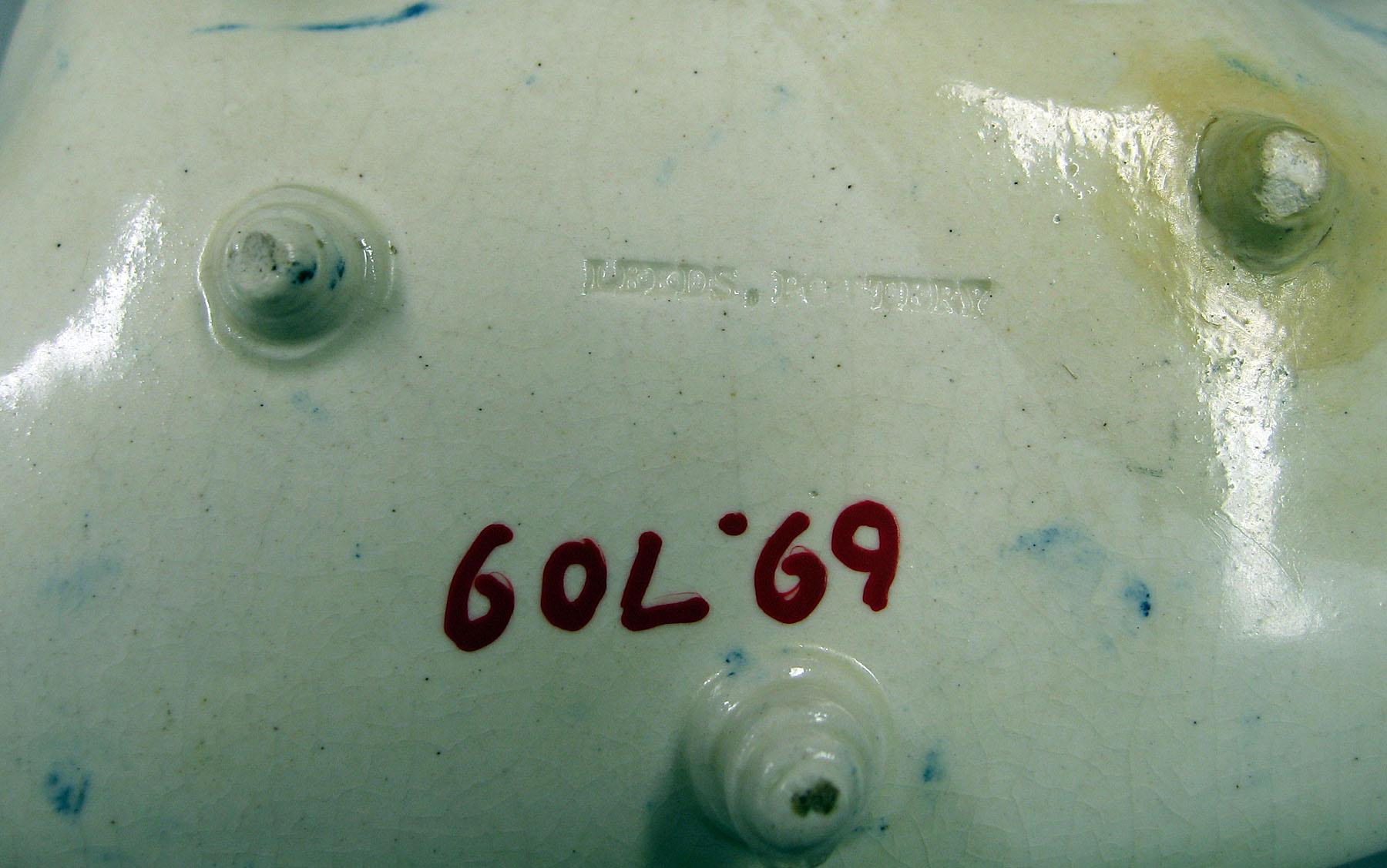 1969.0709 Pearlware dish (mark)