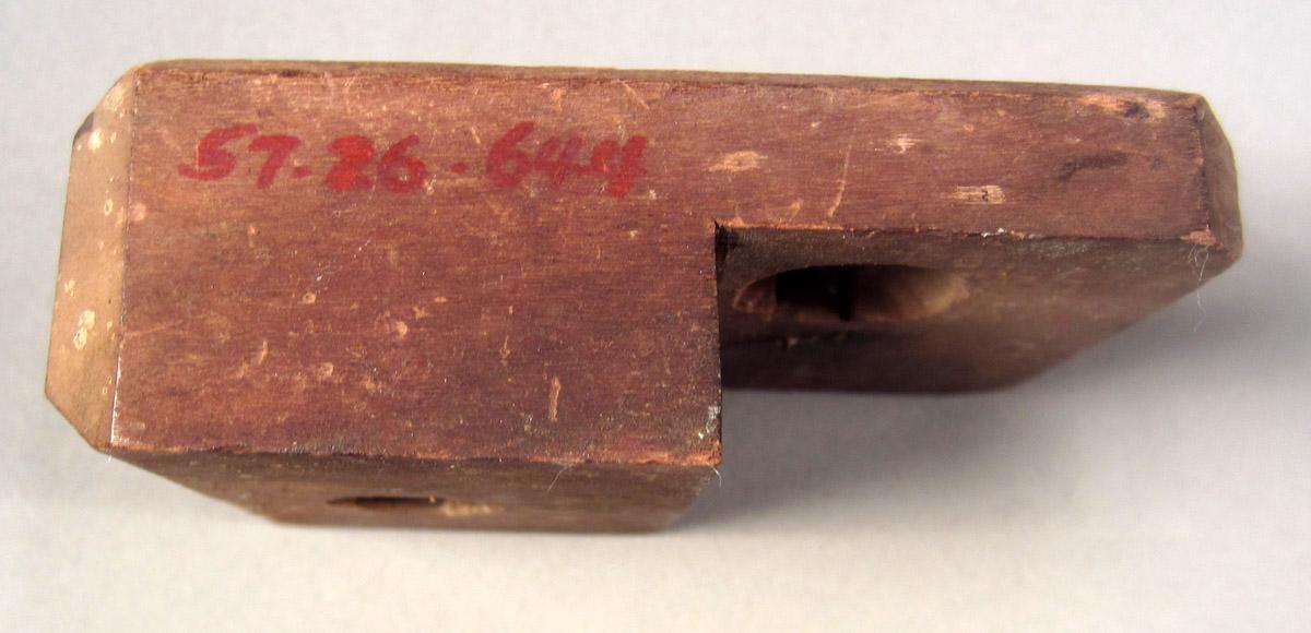 1957.0026.644 Gauge, View 2