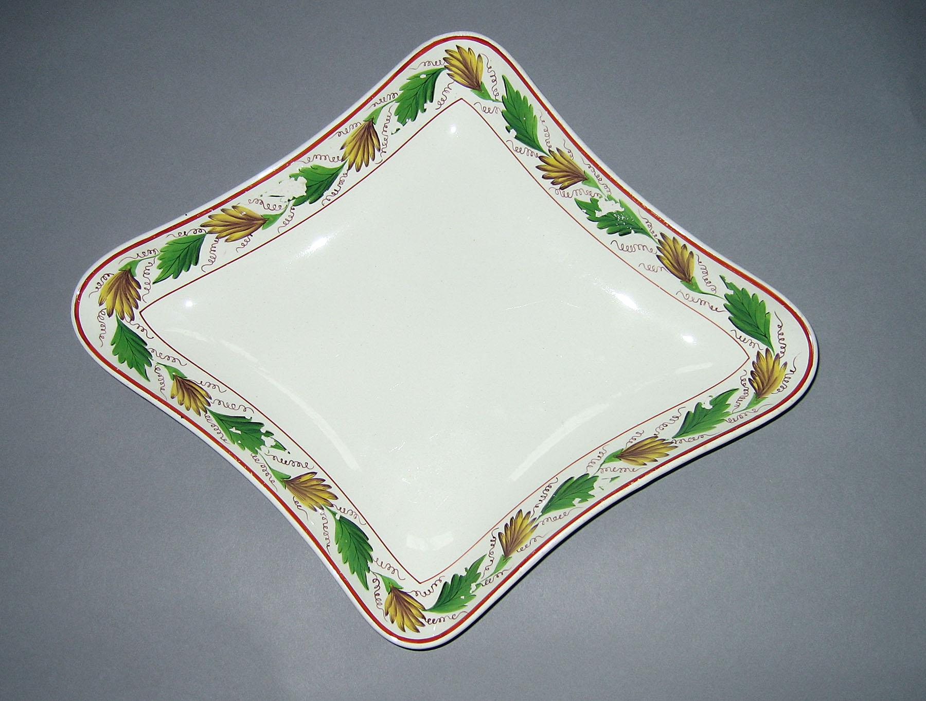 1969.0736.006 Dish