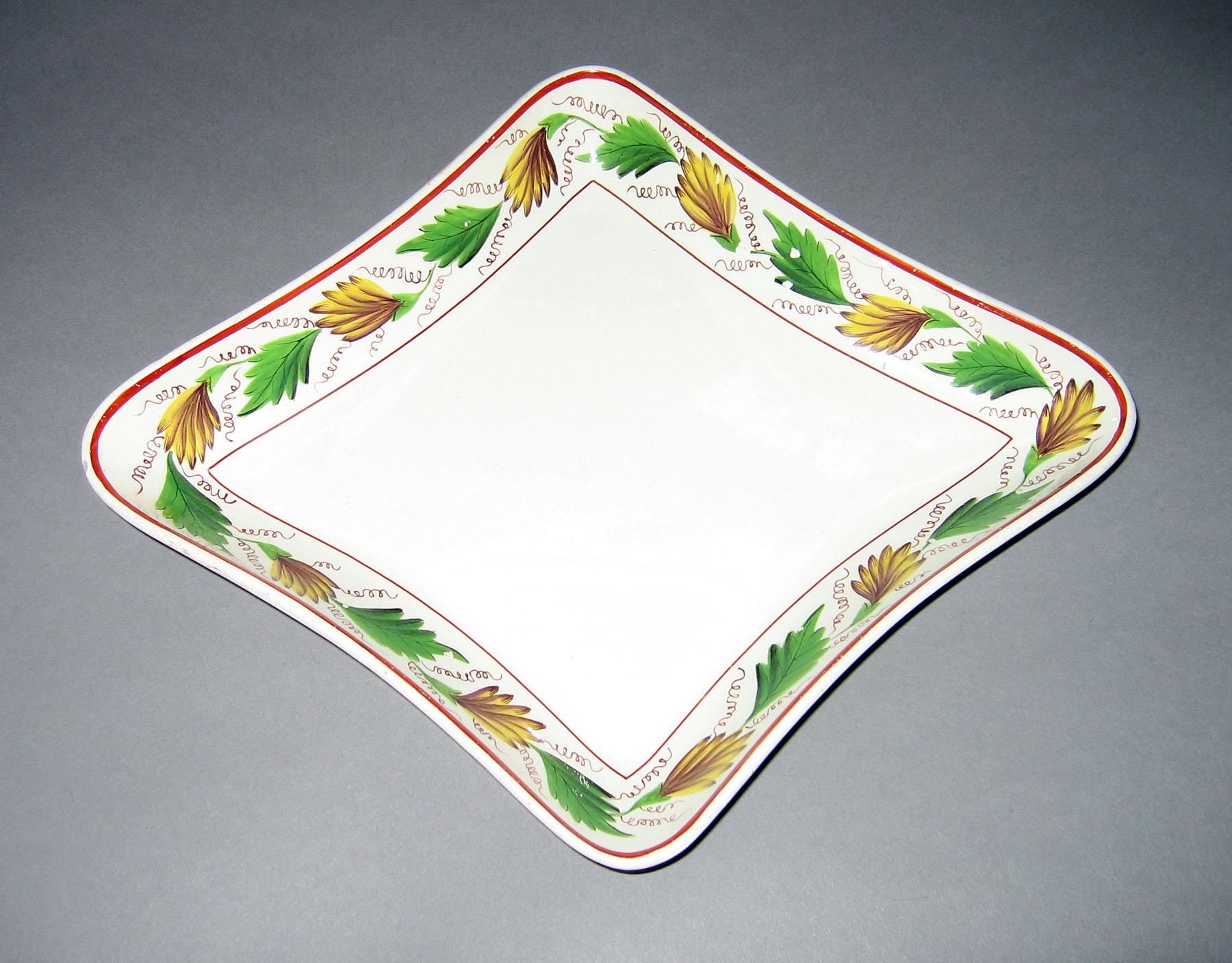 1969.0736.007 Dish