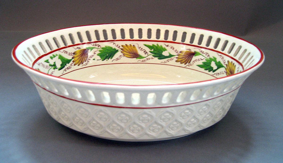 1969.0736.025 A Basket
