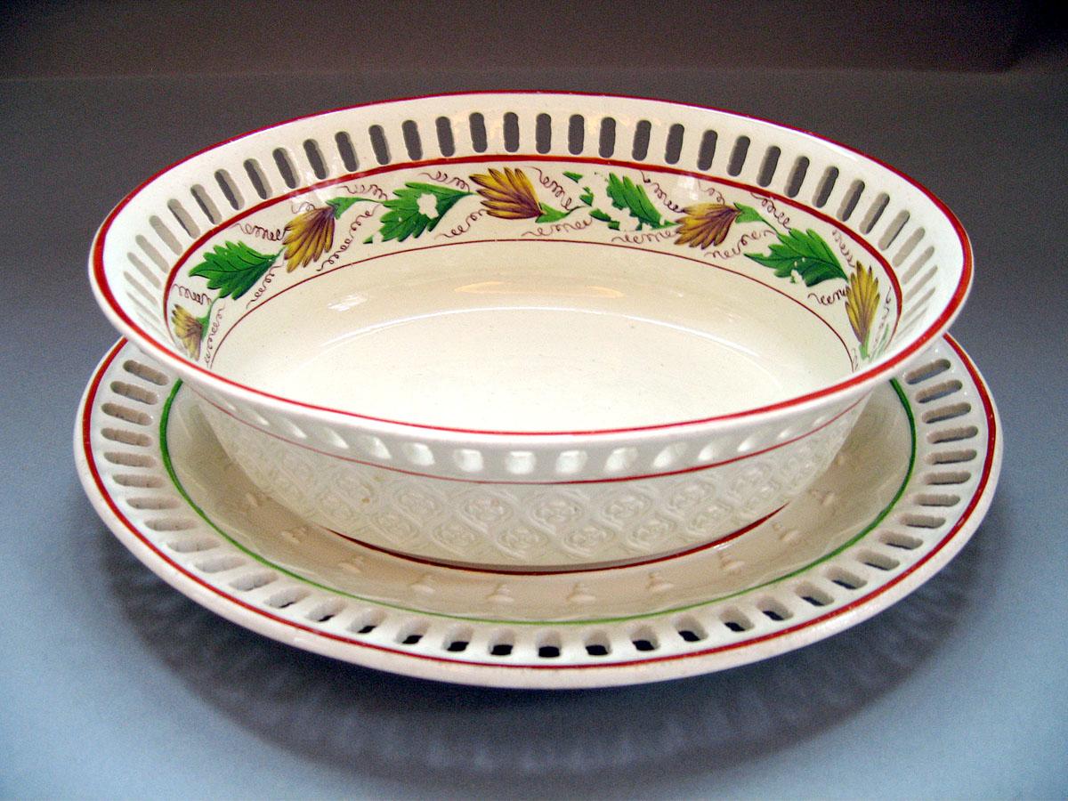 1969.0736.025 AB Basket and Stand
