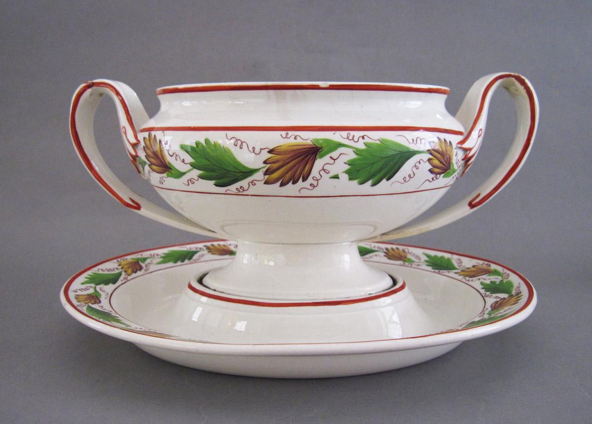 1969.0736.026 A Tureen and stand