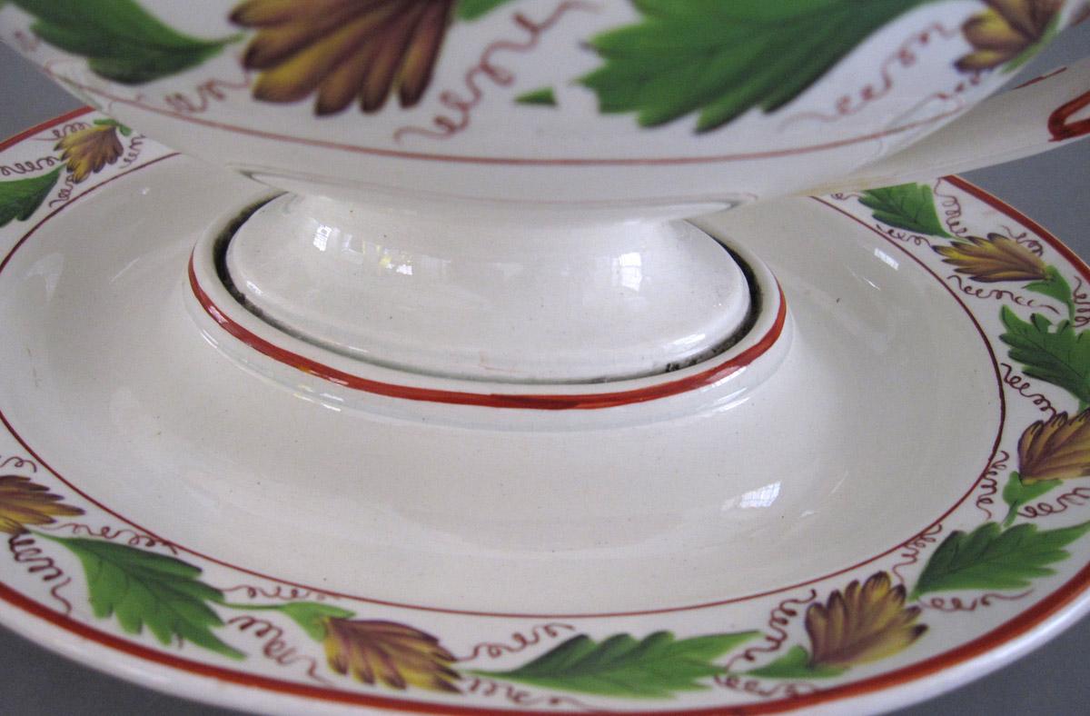 1969.0736.026 A Tureen and stand, detail