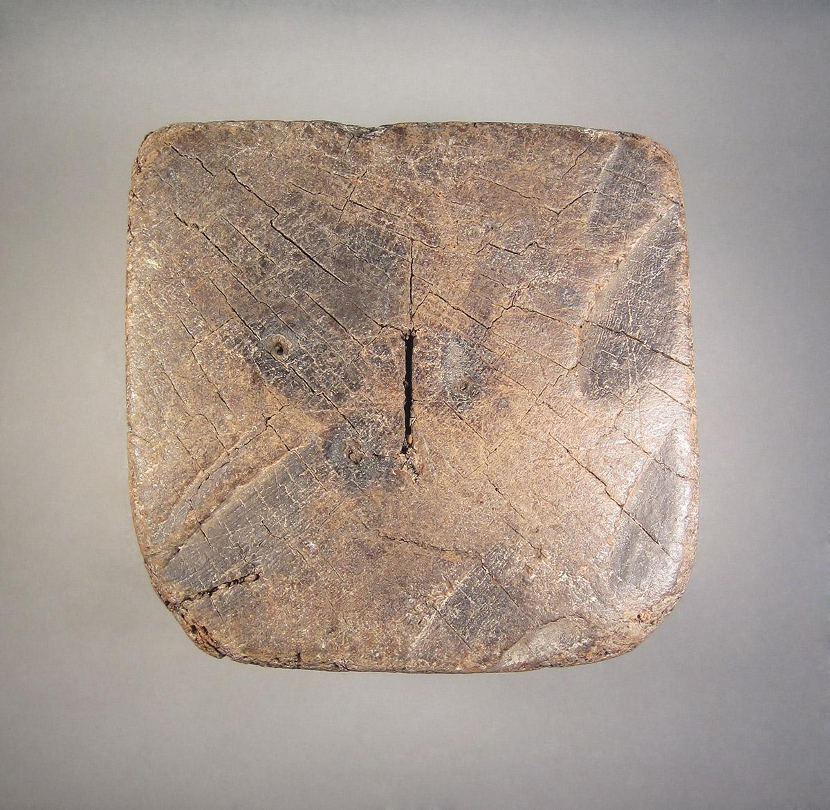 1957.0026.650, Striking block, side 1