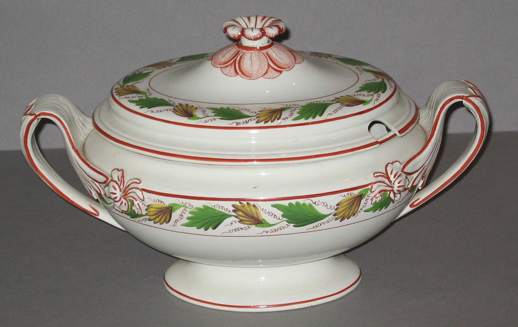 1969.0736.029 A, B Creamware tureen