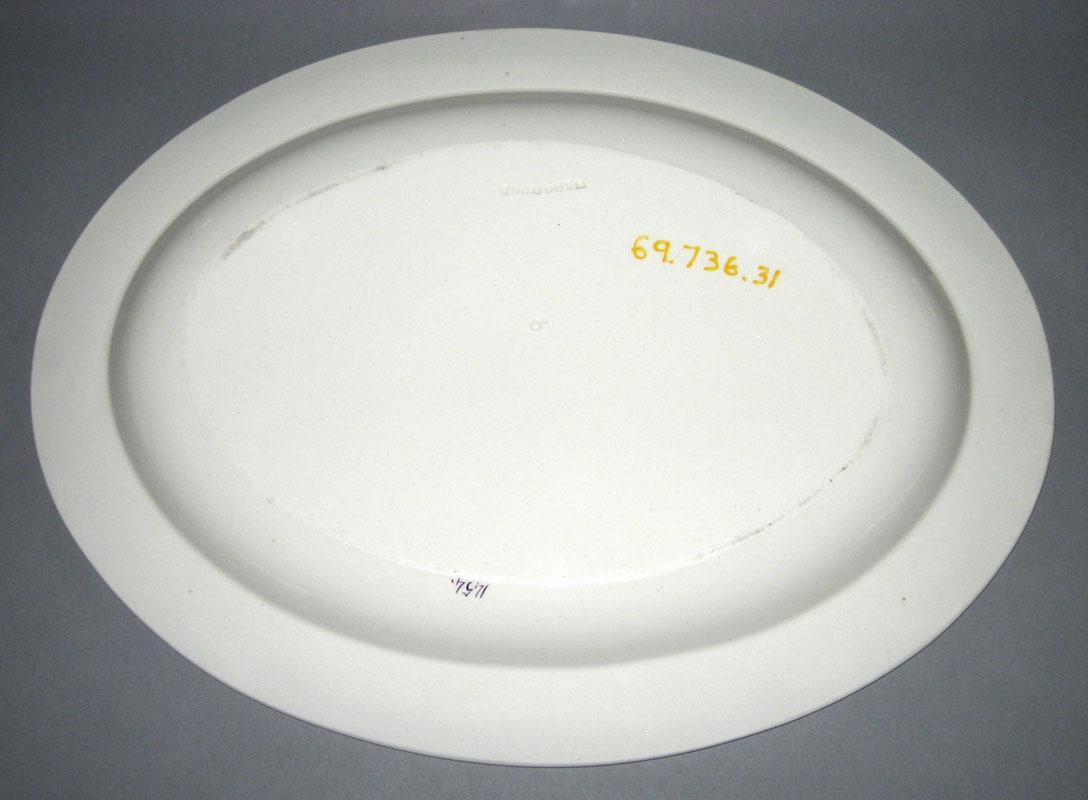 1969.0736.031 Dish underside
