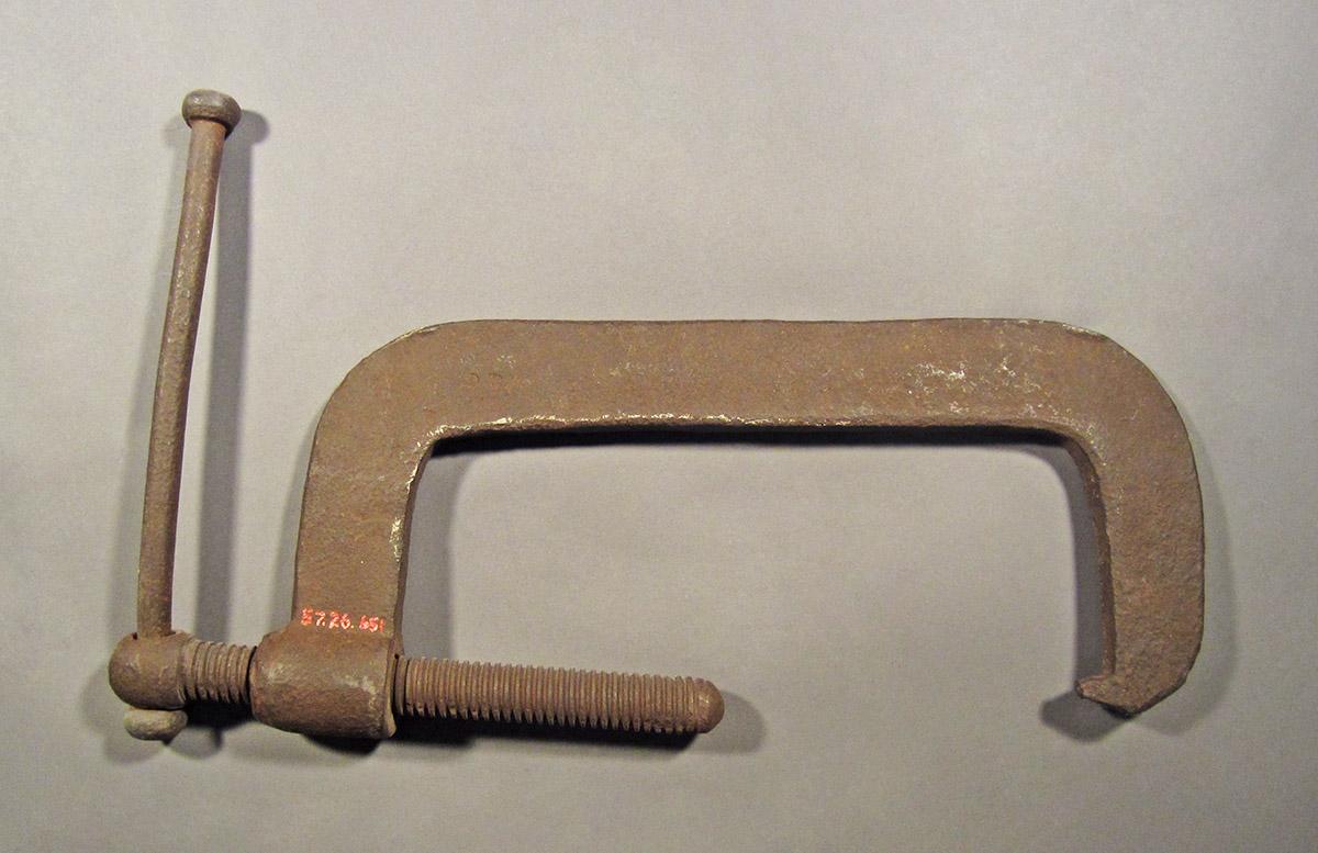 1957.0026.651, 'C' clamp, side 2