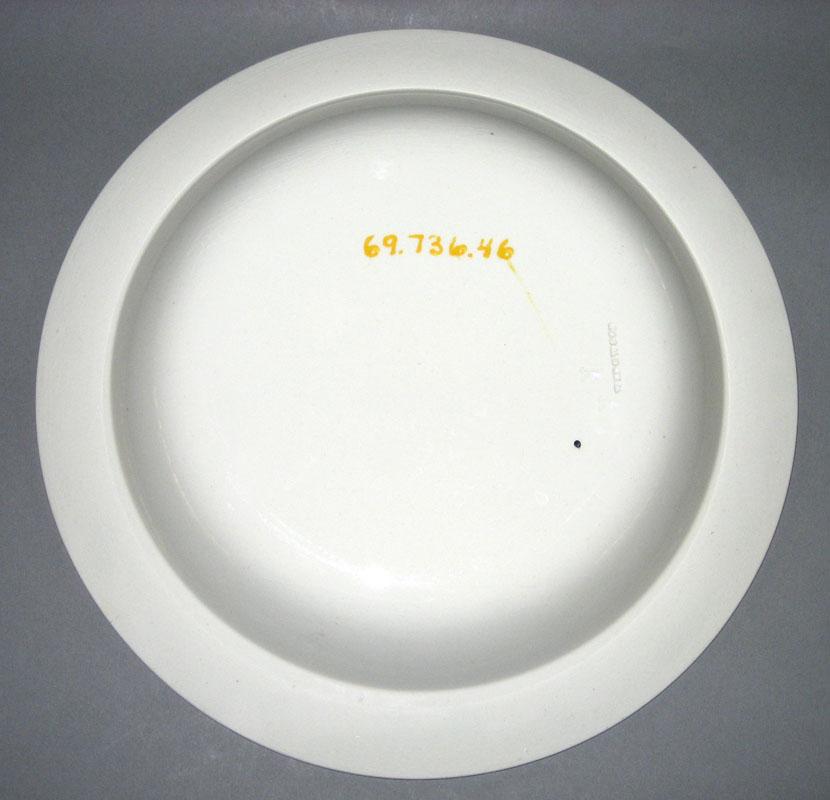 1969.0736.046 Plate underside