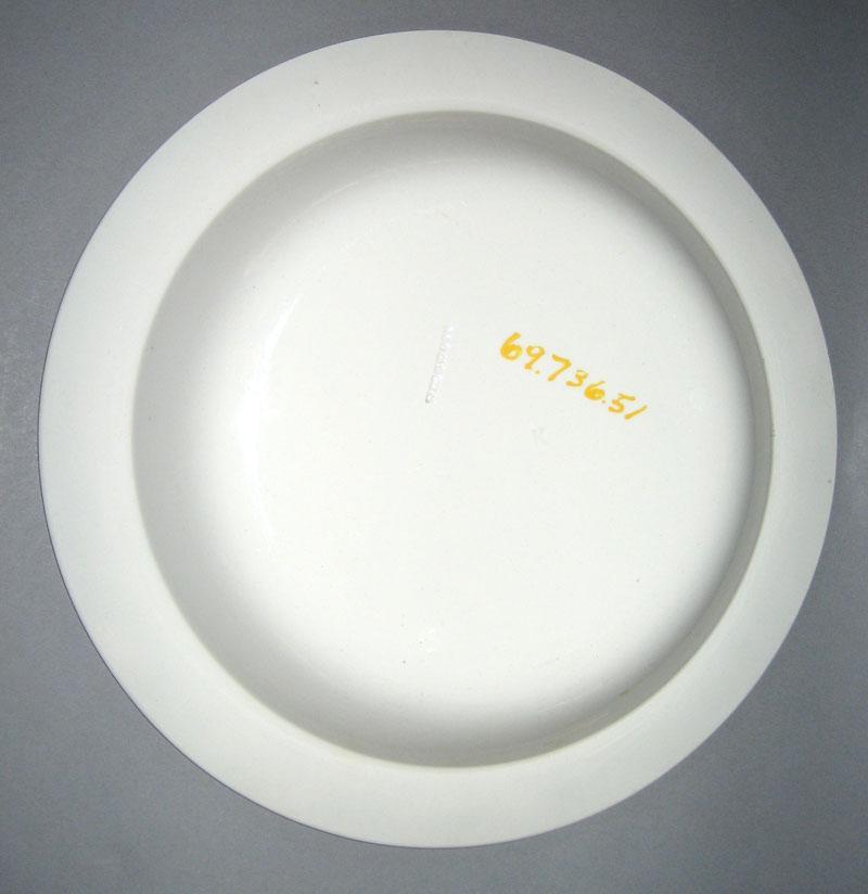 1969.0736.051 Plate underside