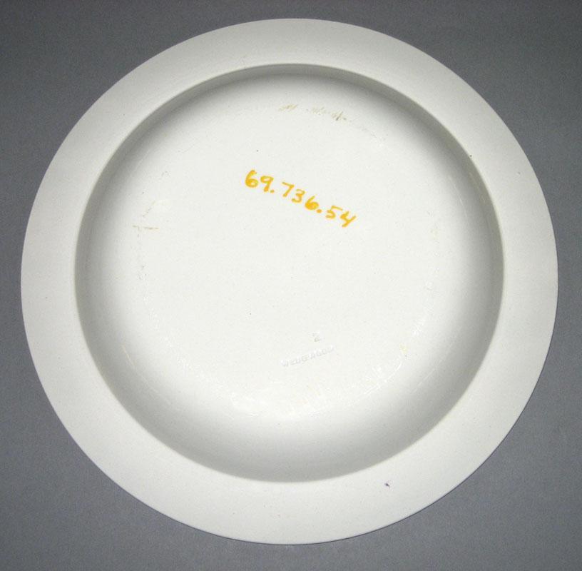 1969.0736.054 Plate underside