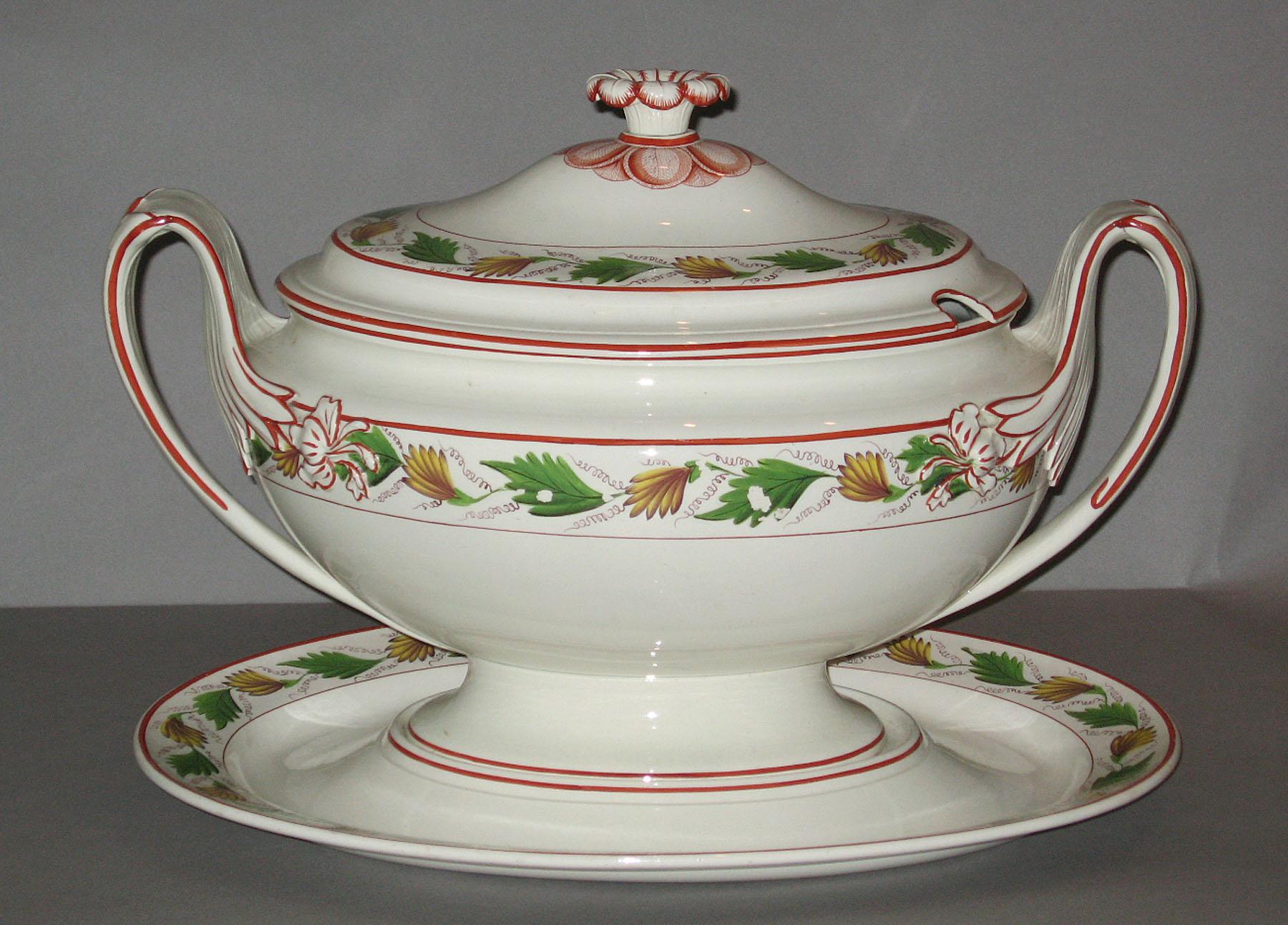 1969.0736.060 A-C Creamware tureen and stand