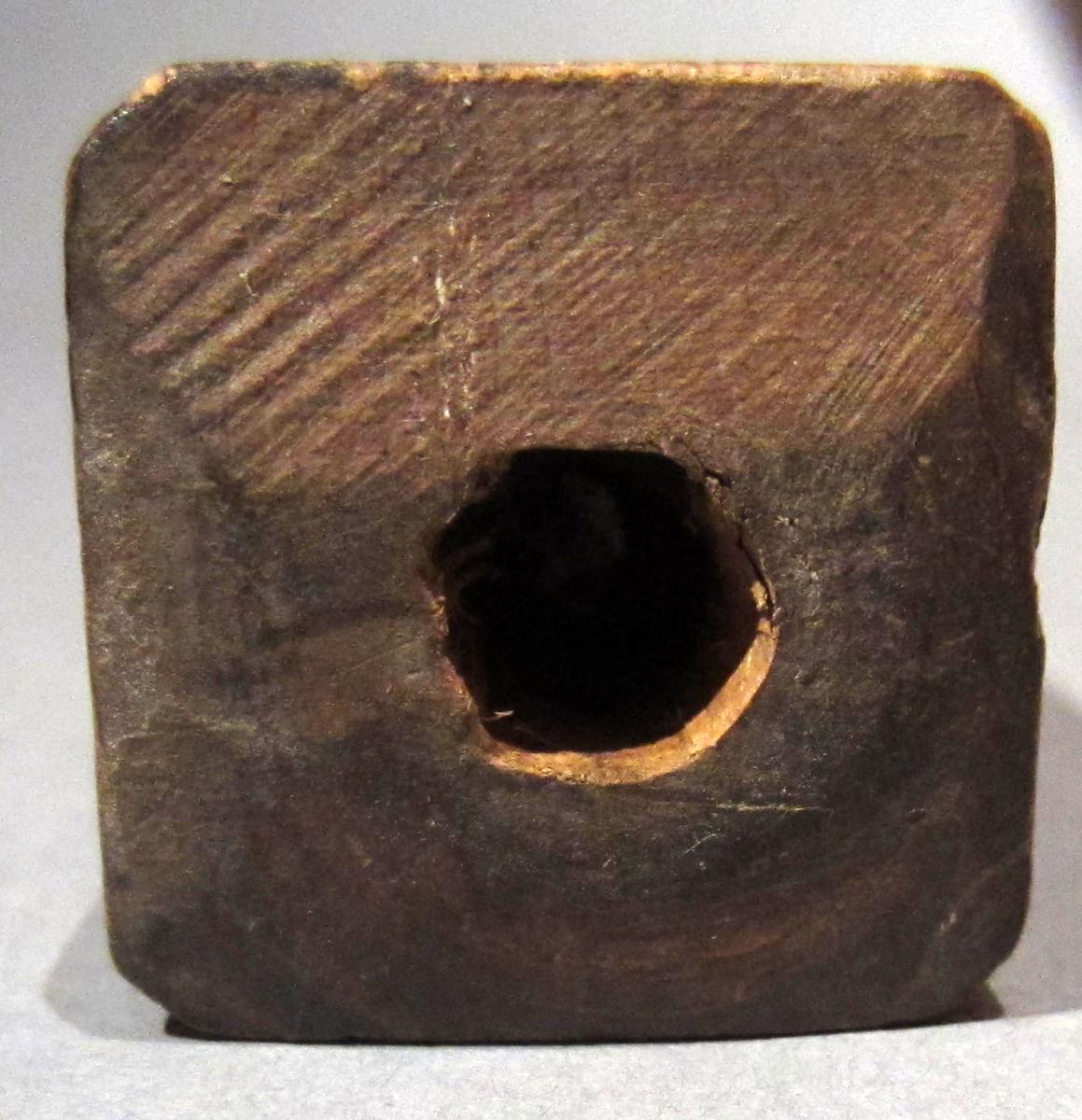 1957.0026.654 Tool handle, Hole