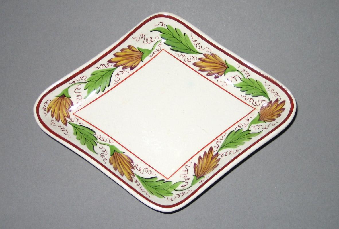 1969.0736.076 Dish