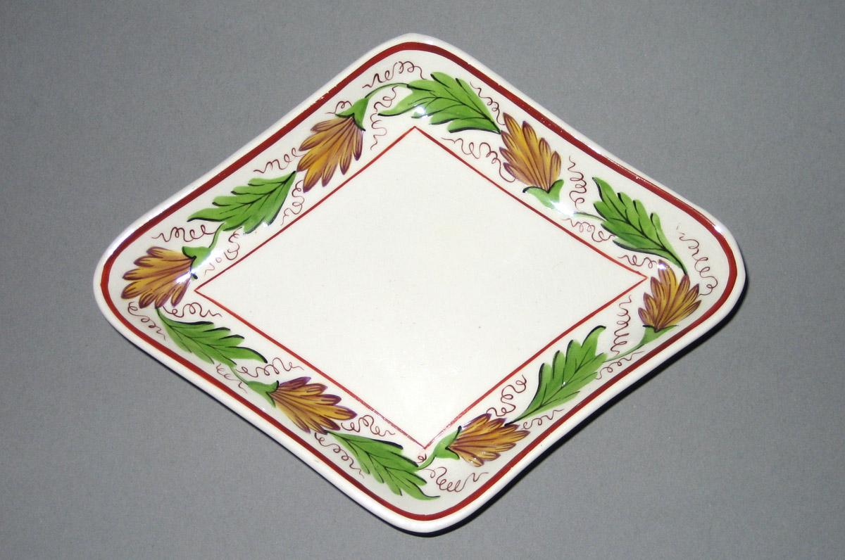 1969.0736.078 Dish