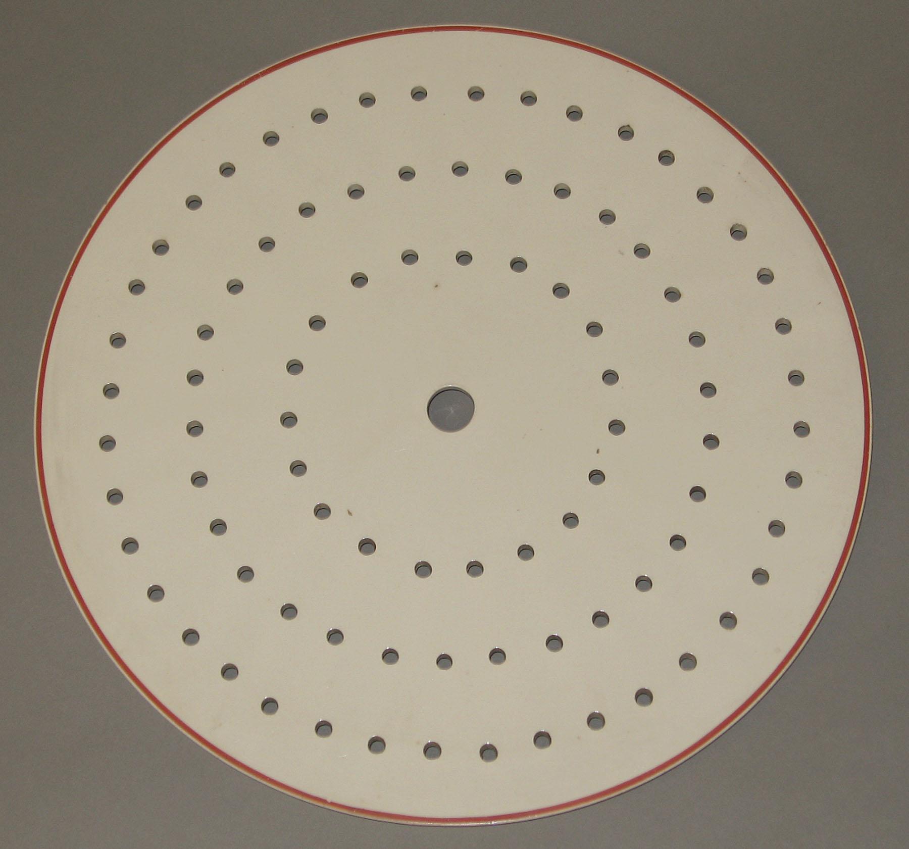 1969.0736.095 Creamware draining tray