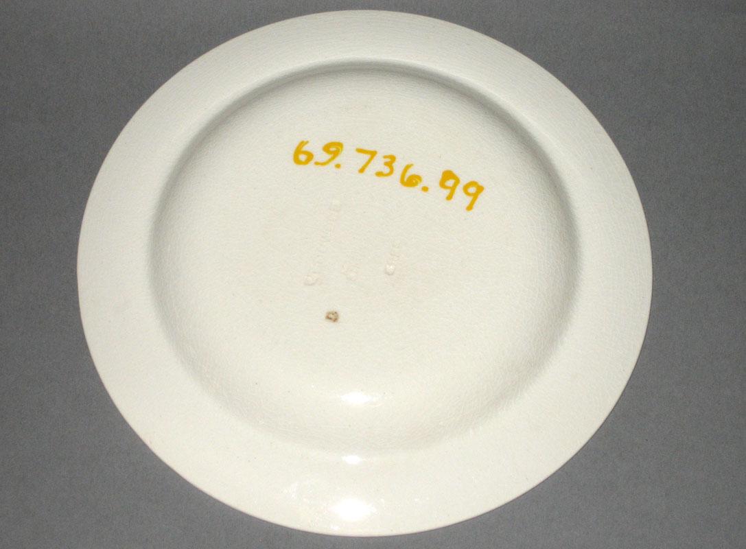 1969.0736.099 Plate underside