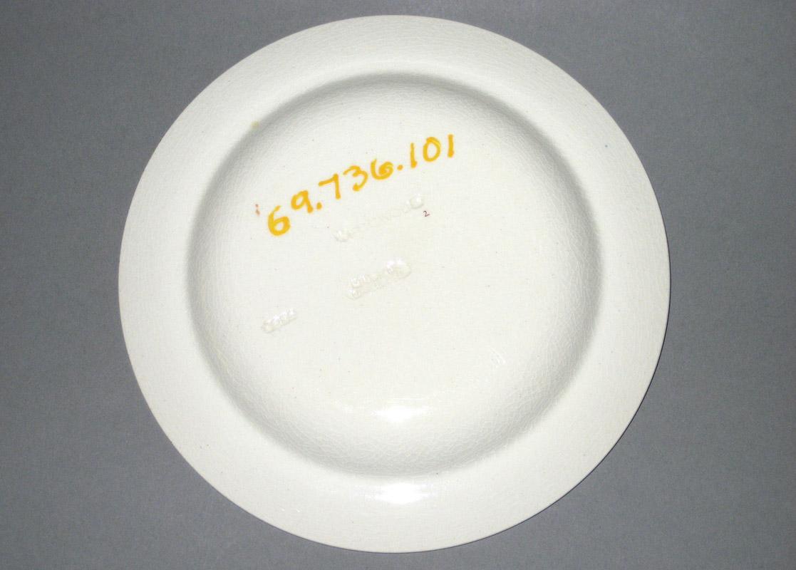 1969.0736.101 Plate underside