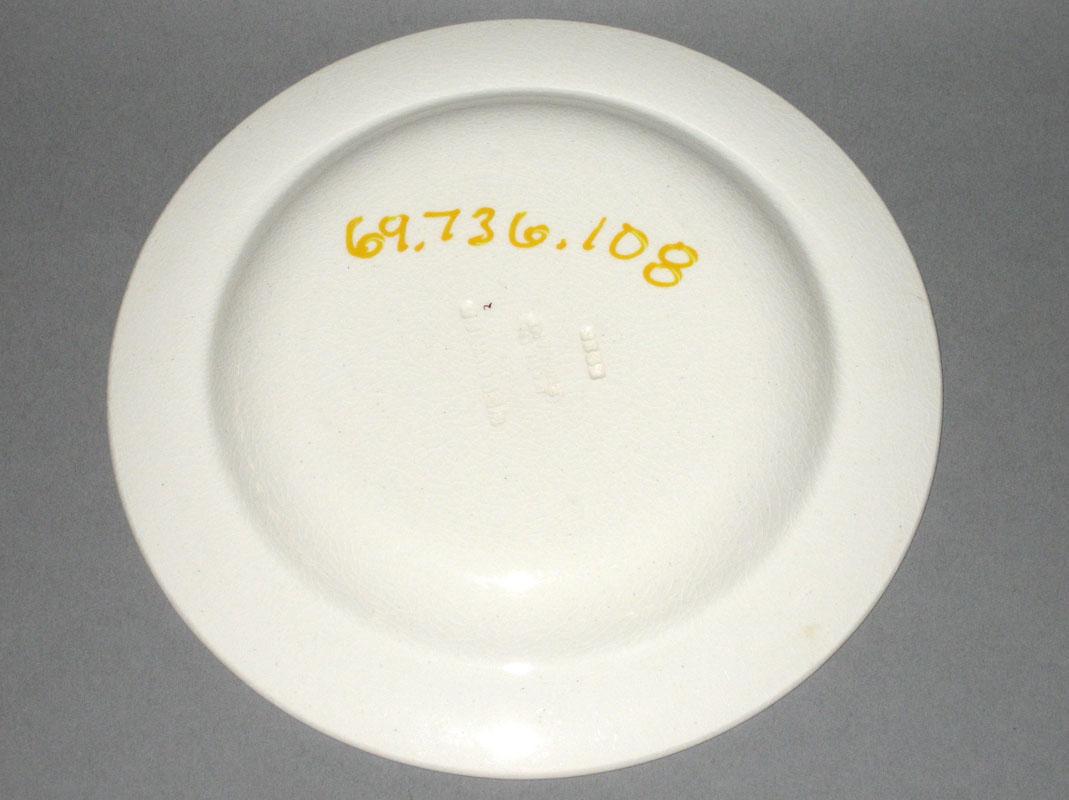 1969.0736.108 Plate underside