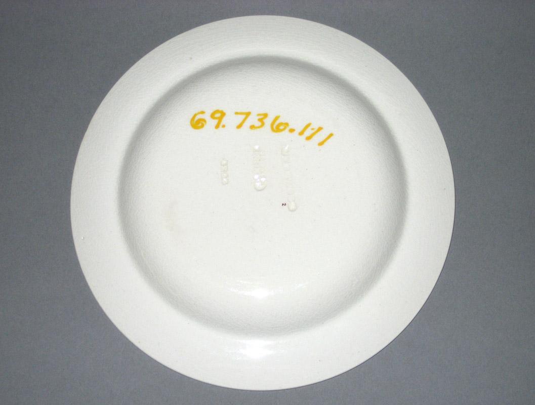 1969.0736.111 Plate underside