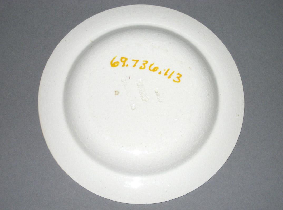 1969.0736.113 Plate underside
