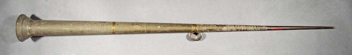 1957.0026.659, Horn, side 2
